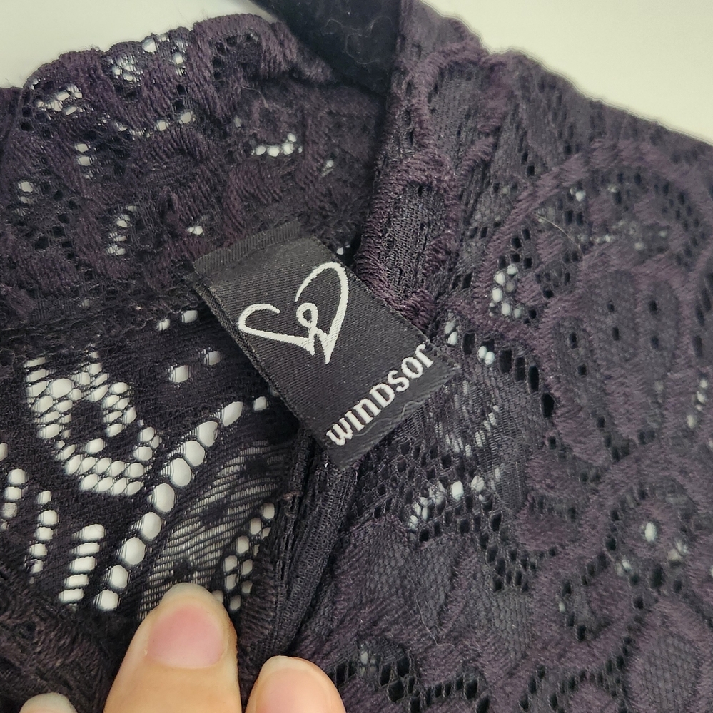Mockneck lace jumpsuit ✨️ - Picture 3 of 8